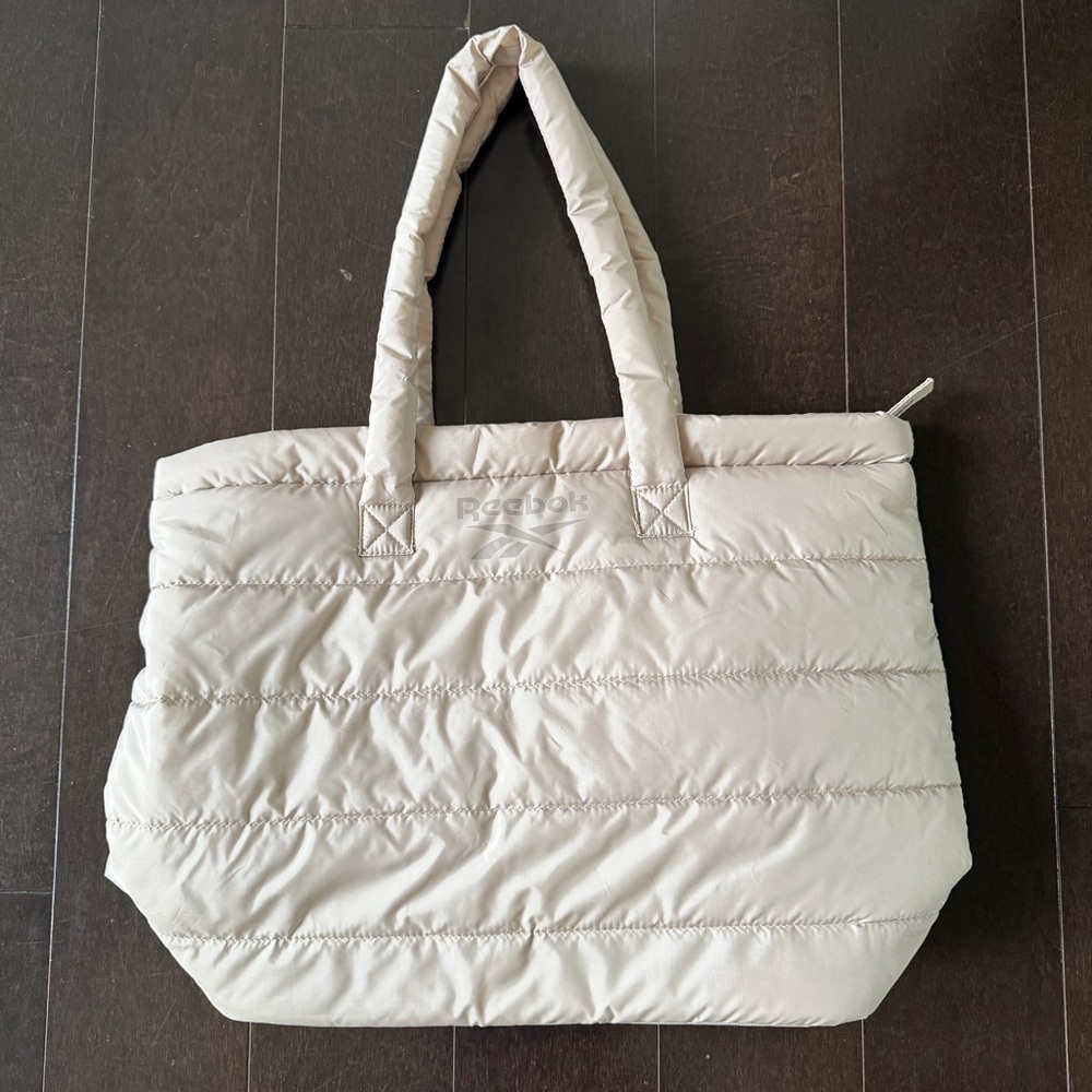 Reebok Beatrice Beige/Cream Quilted Tote Bag 20.9L Lightweight Shoulder Tote